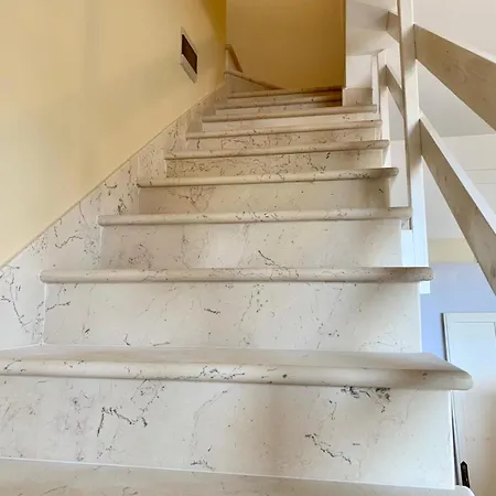 La Casa Gialla Vicino Le Spiagge Sabbiose *