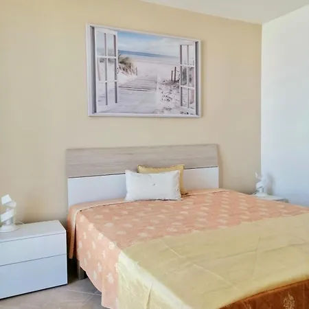 Apartment La Casa Gialla Vicino Le Spiagge Sabbiose Torre San Giovanni Ugento