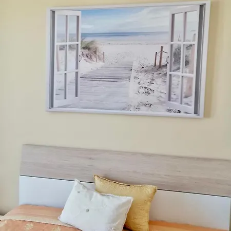 La Casa Gialla Vicino Le Spiagge Sabbiose Apartment