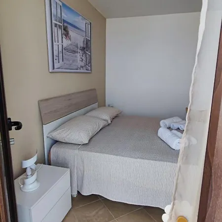 Apartment La Casa Gialla Vicino Le Spiagge Sabbiose Torre San Giovanni Ugento