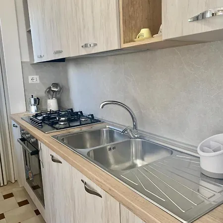La Casa Gialla Vicino Le Spiagge Sabbiose Apartment Torre San Giovanni Ugento